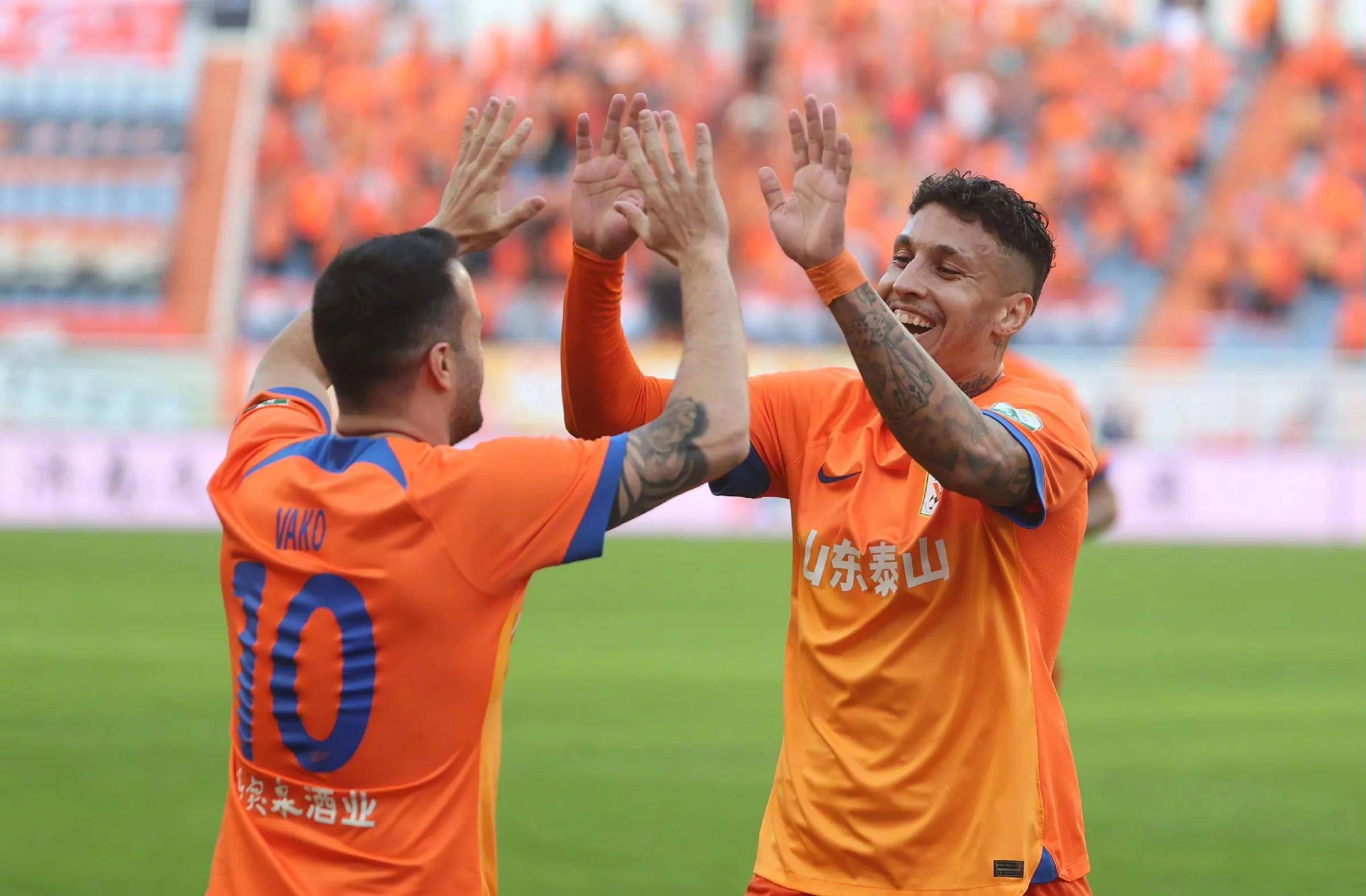 东南方球队再次击败对手,稳坐小组第一 东南方球队再次击败对手,稳坐小组第一