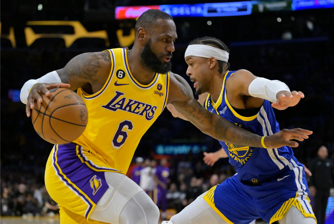 詹姆斯三双助湖人横扫勇士晋级西部决赛 詹姆斯三双助湖人横扫勇士晋级西部决赛