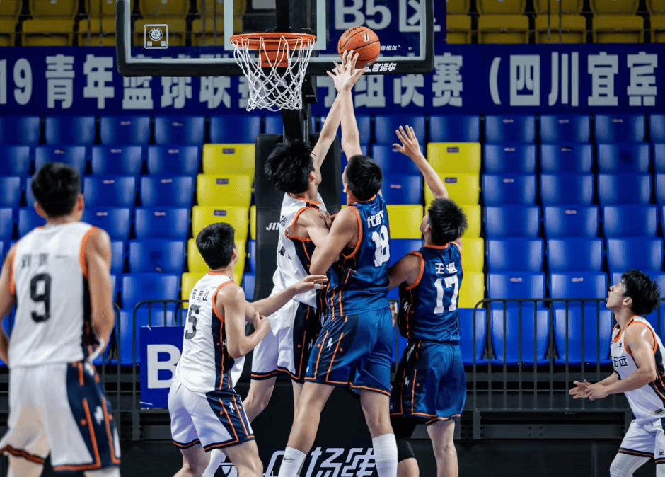 吉林男篮再次惜败广东宏远队,不甘失败 吉林男篮再次惜败广东宏远队,不甘失败