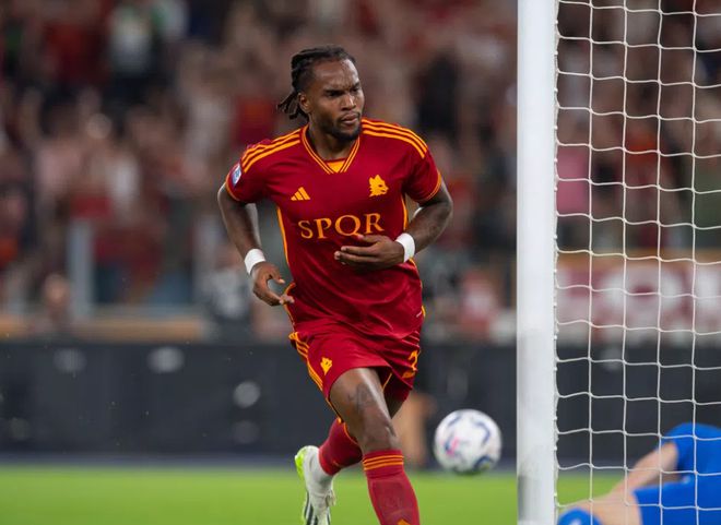 罗马新援梅开二度,帮助球队继续领跑联赛 罗马新援梅开二度,帮助球队继续领跑联赛