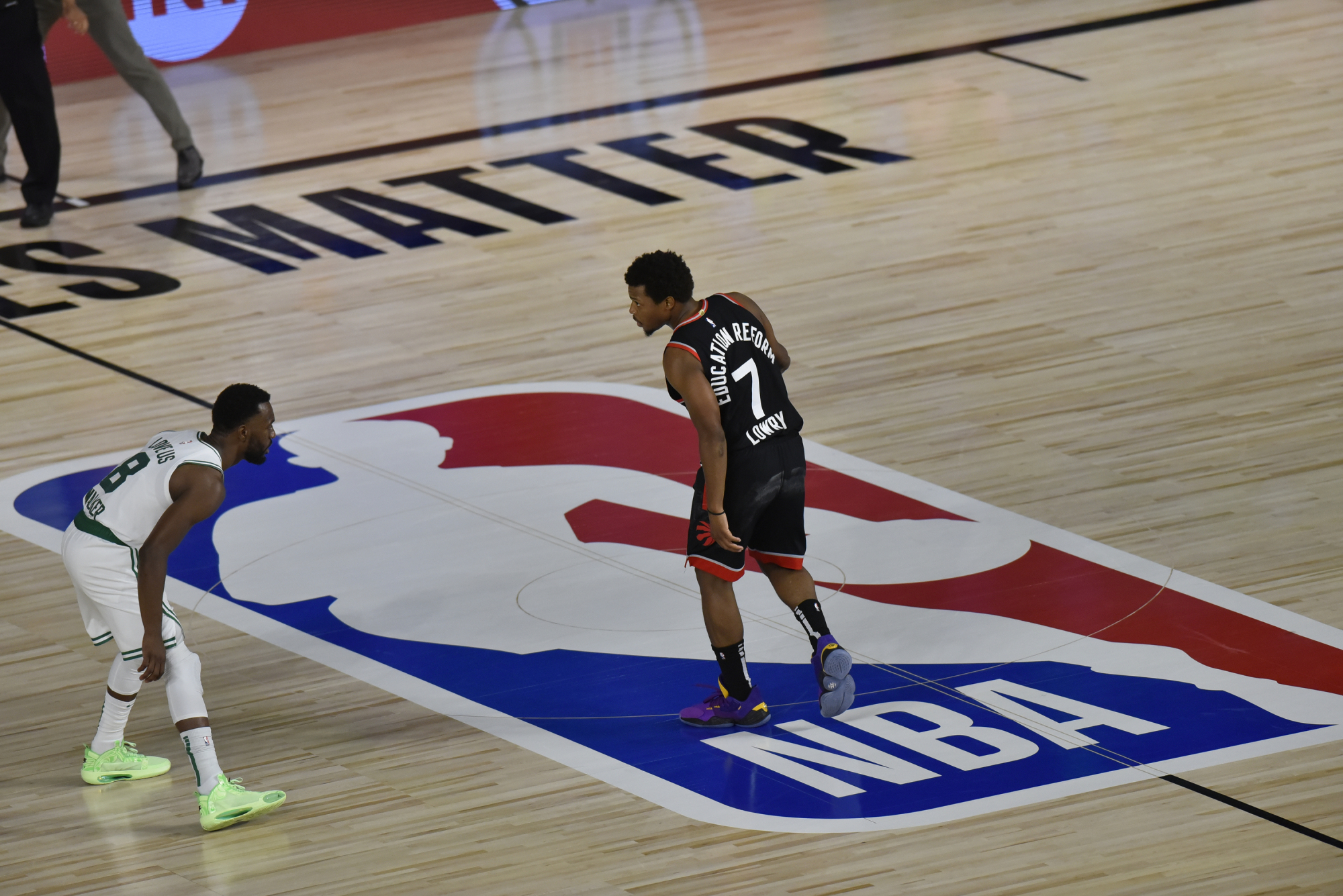 猛龙遭遇连败,面对危机犹豫不决 猛龙遭遇连败,面对危机犹豫不决