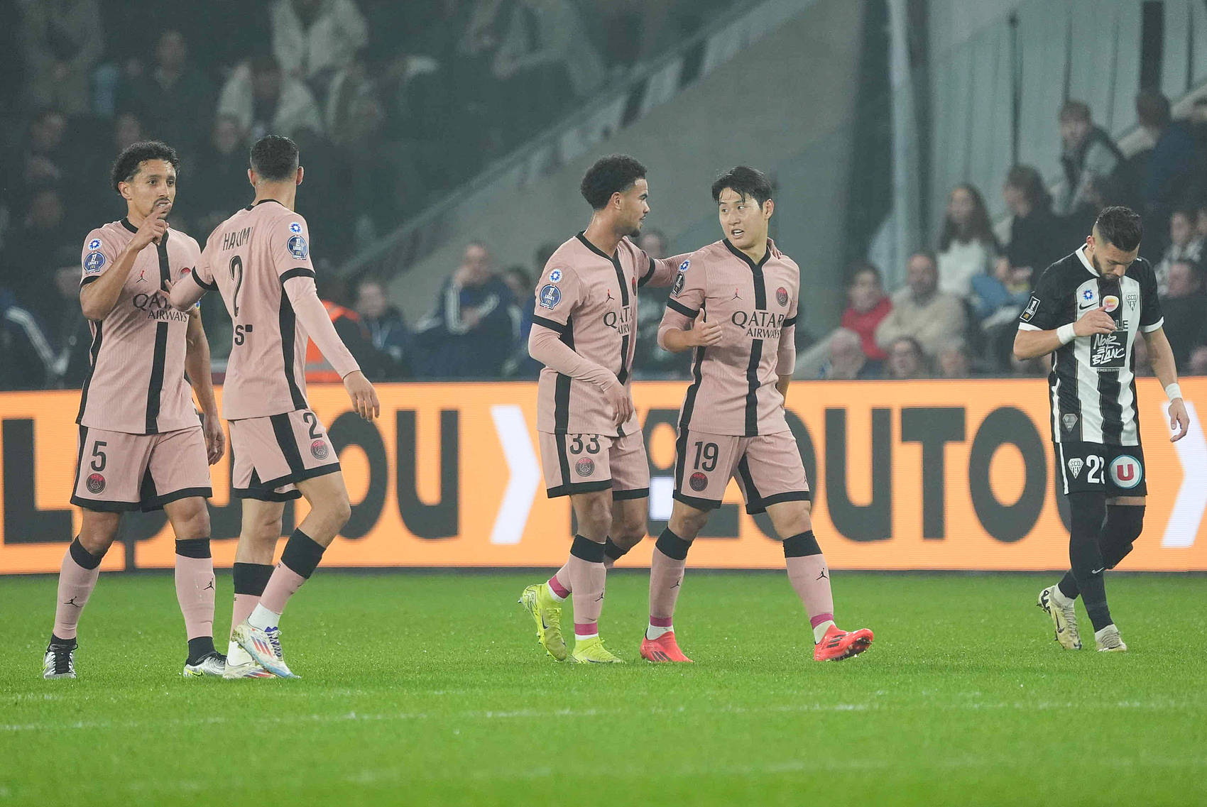 英国威廉希尔-里昂主场大胜，欲登顶法甲榜首