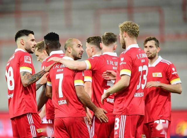 尼斯队在比赛中击败了对手实现胜利 尼斯队在比赛中击败了对手实现胜利