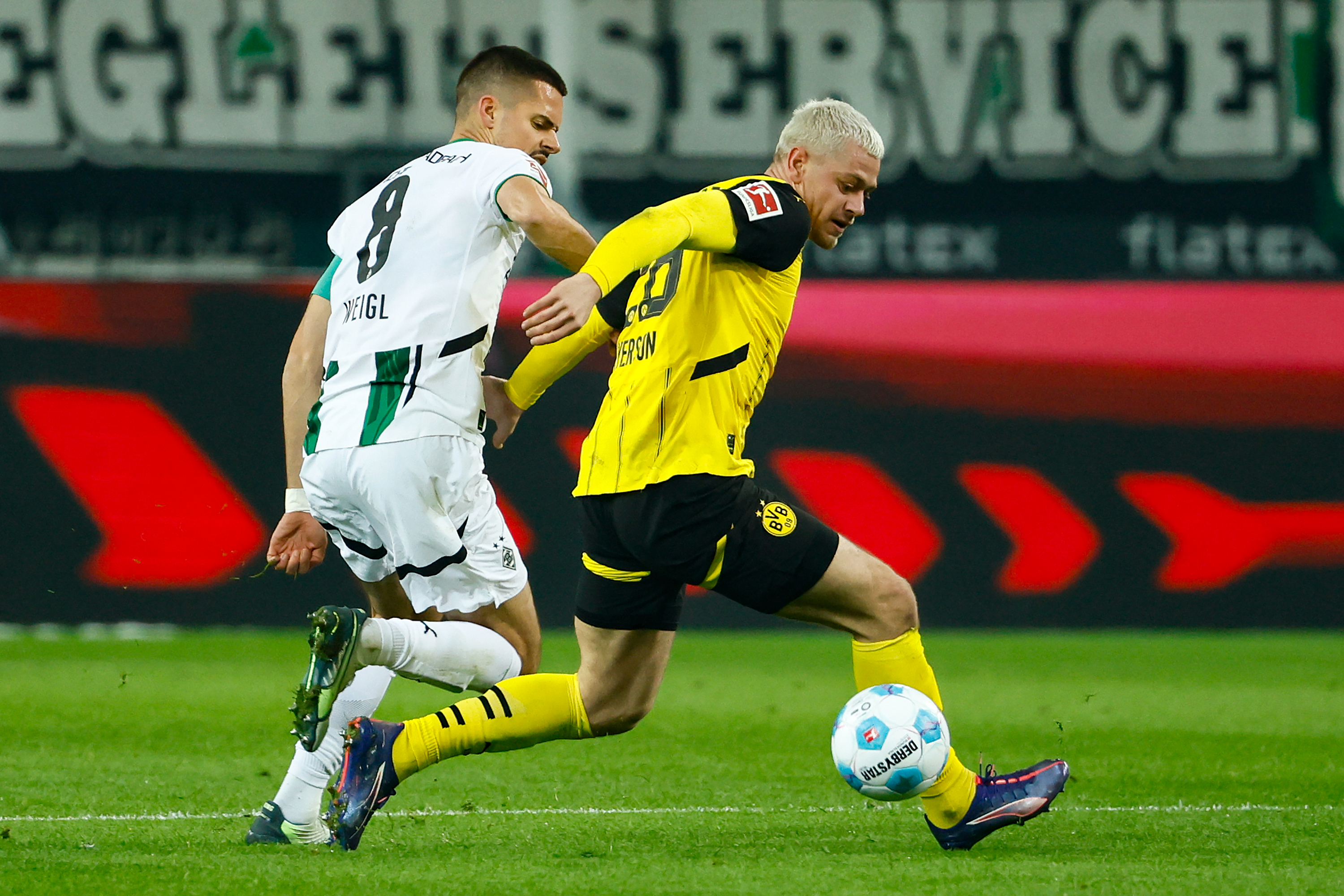 多特蒙德放眼德甲榜首,冲击亚军宝座 多特蒙德放眼德甲榜首,冲击亚军宝座