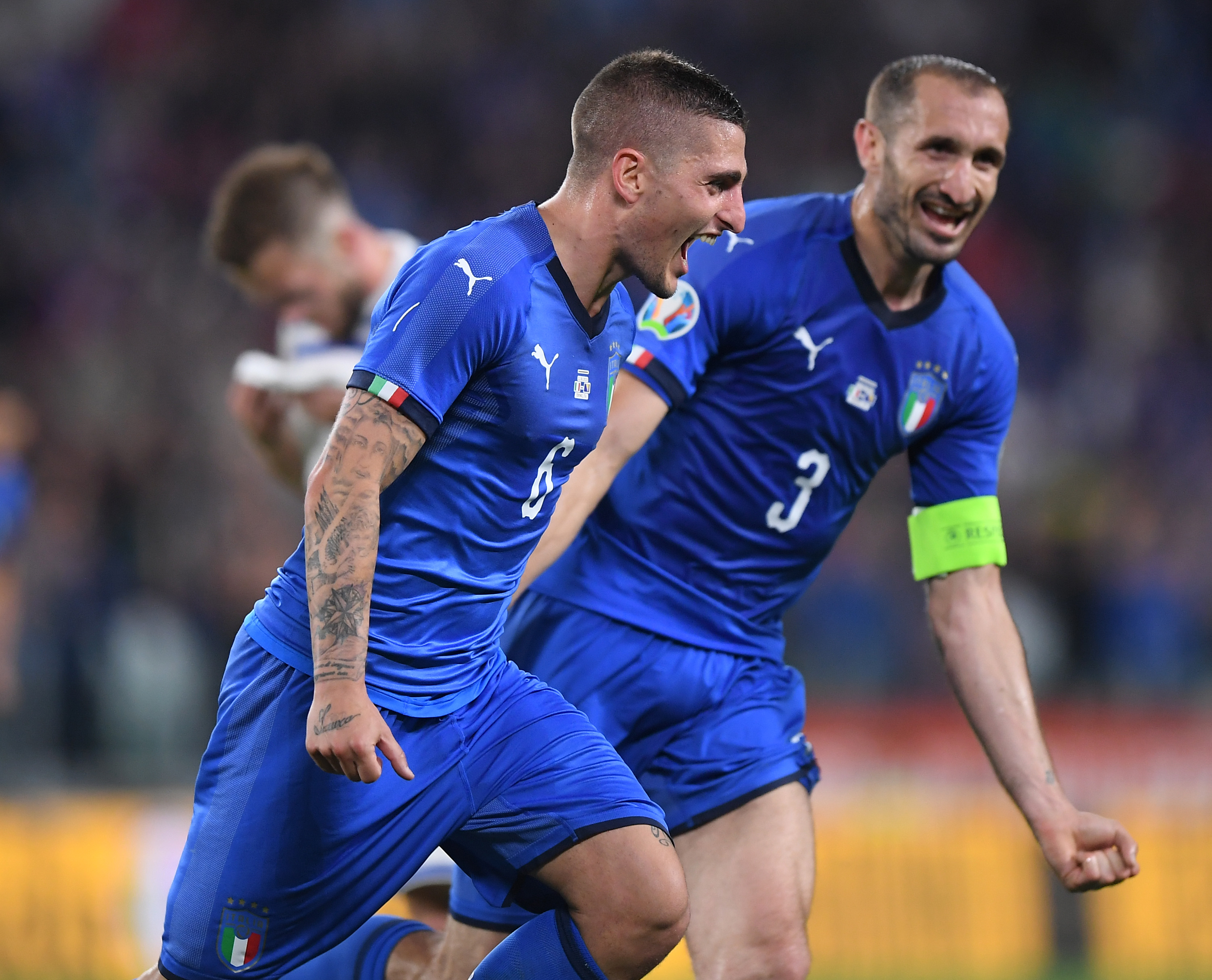 荷兰怒摘两连胜,波黑沦陷难逃 荷兰怒摘两连胜,波黑沦陷难逃