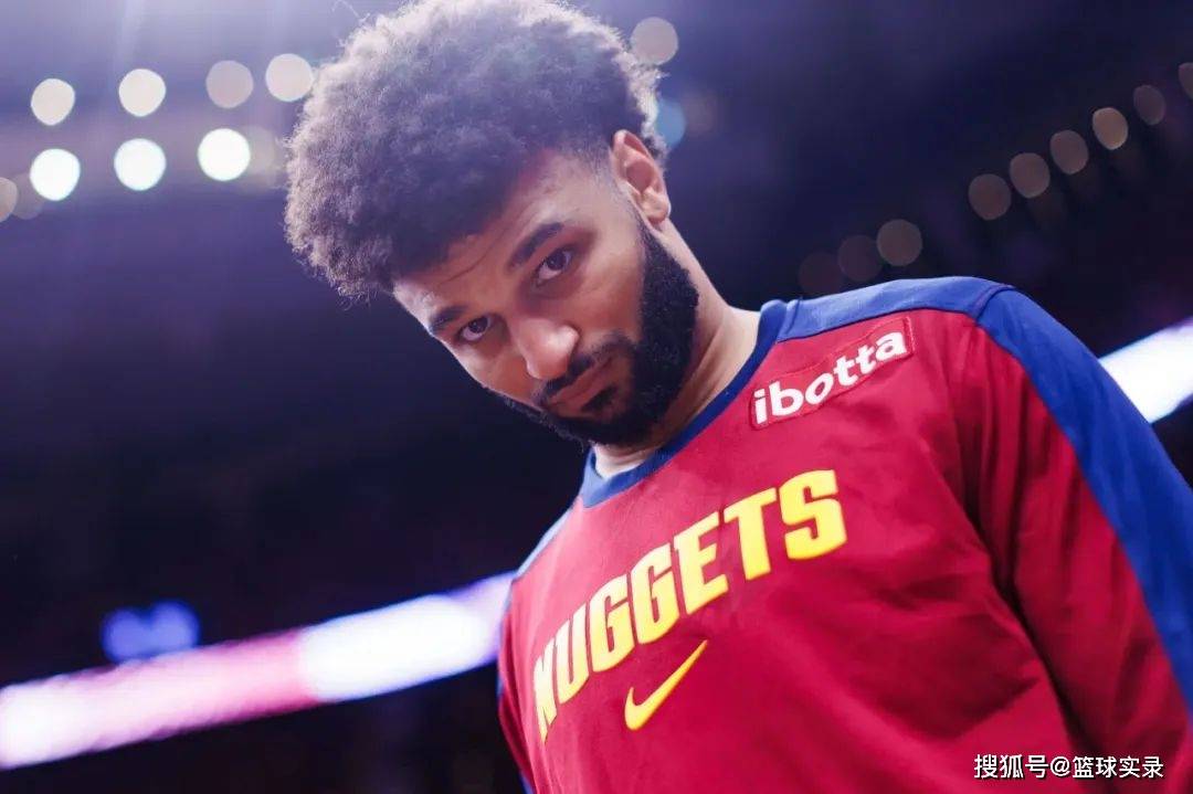 穆雷尔长传助攻,率队取得胜利 穆雷尔长传助攻,率队取得胜利