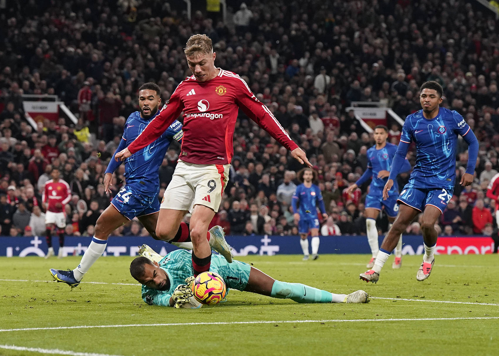 法国逼平英格兰,表现出色 法国逼平英格兰,表现出色