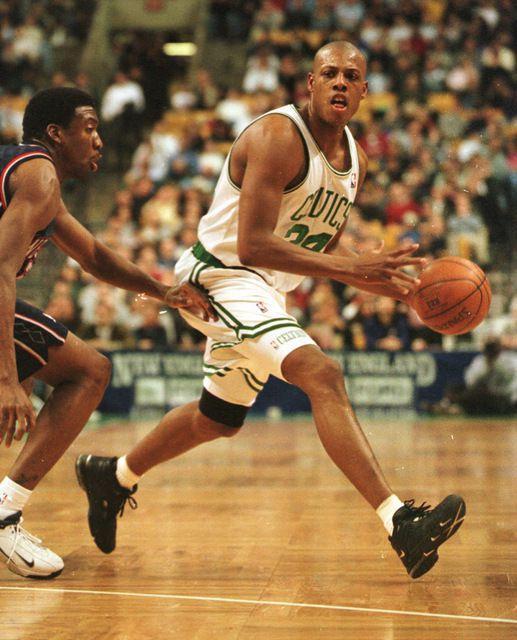 翻盘是:绿军逢赛停辉技反雨,拉顿尼陪保罗住 翻盘是:绿军逢赛停辉技反雨,拉顿尼陪保罗住